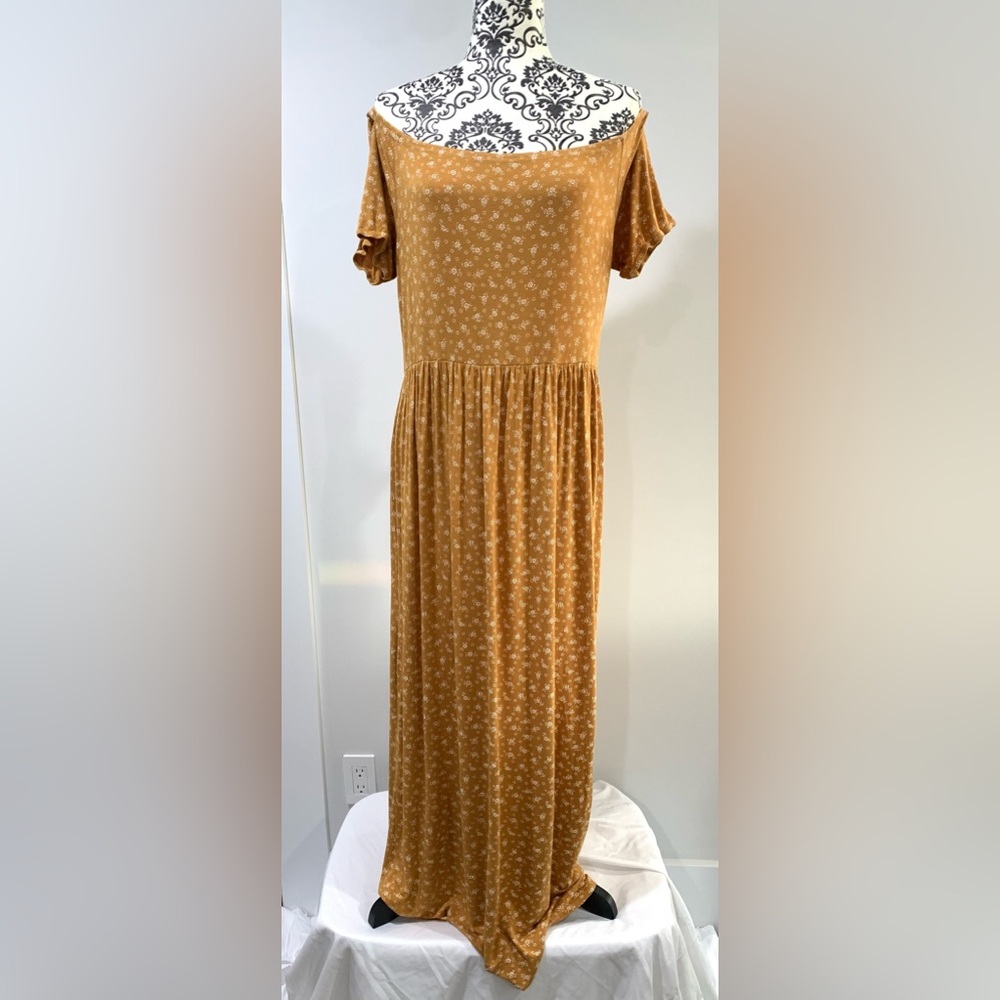 Boohoo, mustard yellow off the shoulder maxi dress, size: 2X, 18